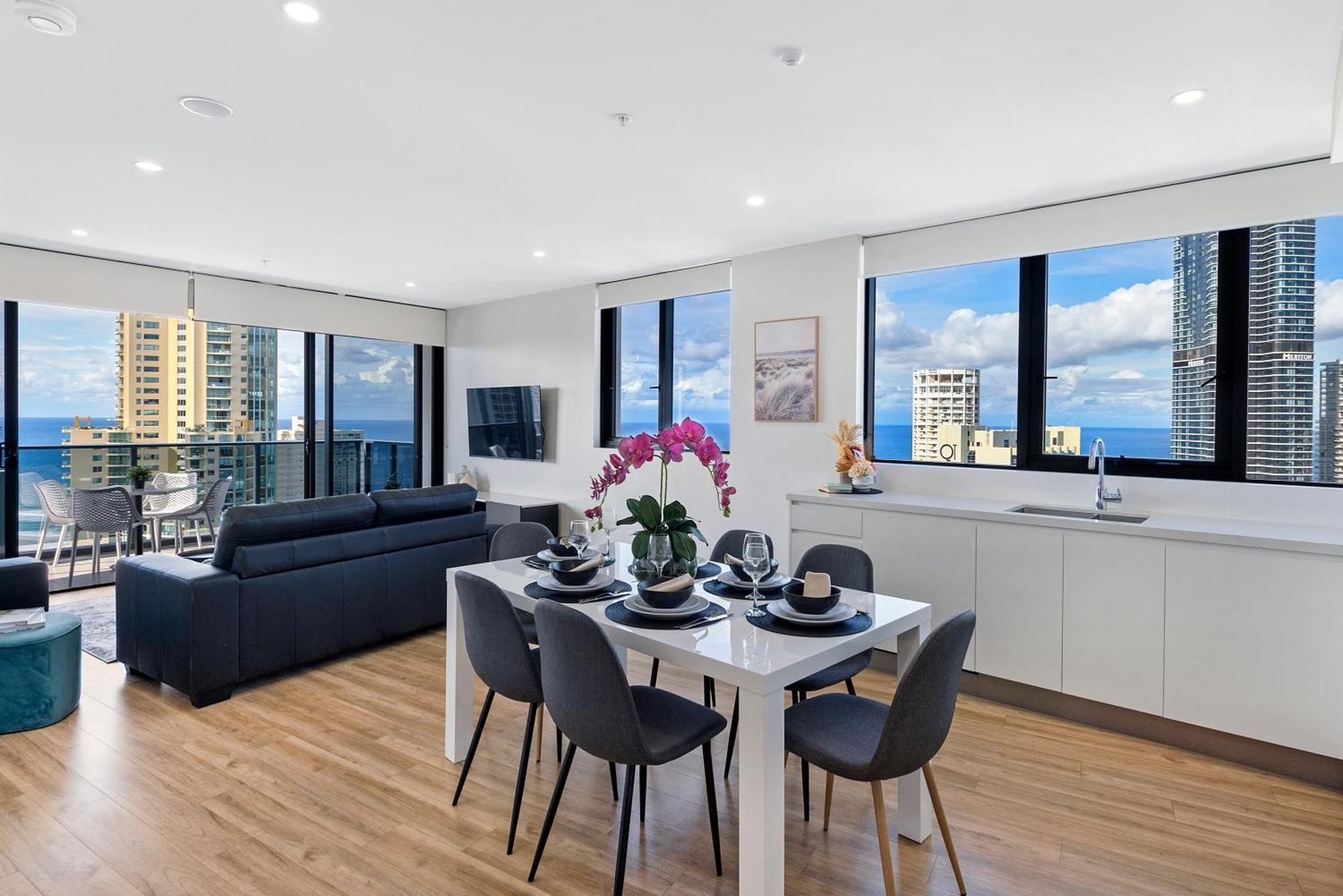 Ruby - Self Contained, Privately Managed * Gold Coast